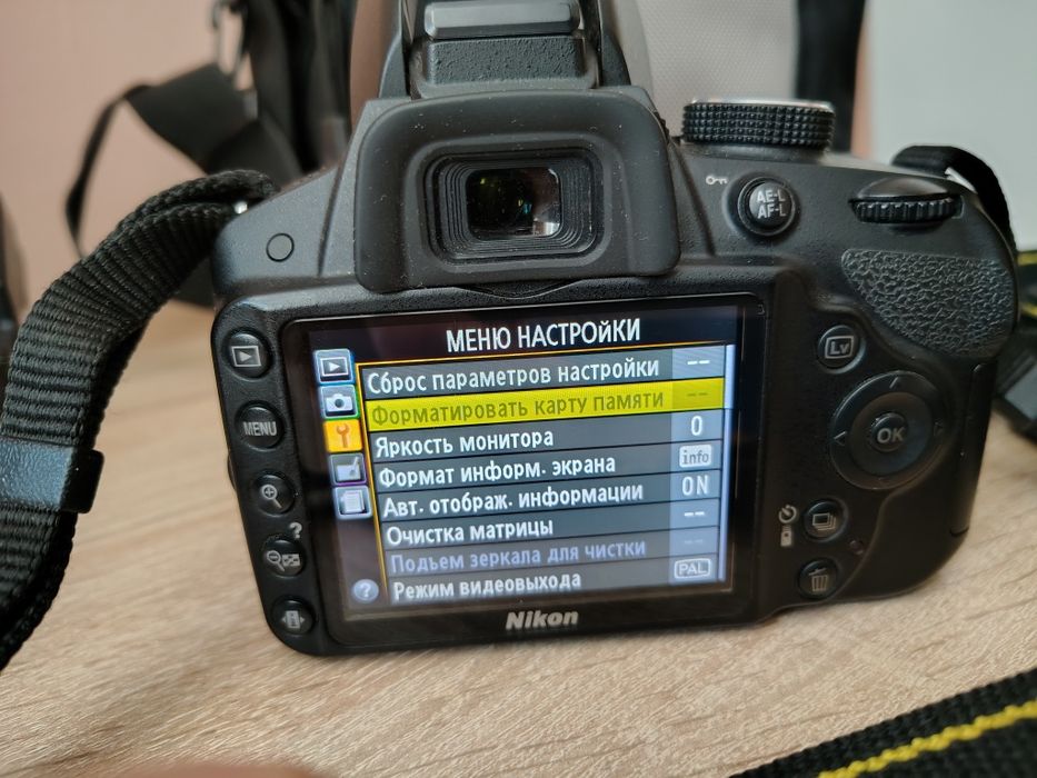 Продам Nicon D3200