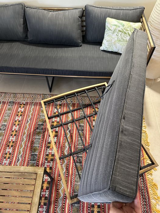 Conjunto mesa cadeira e sofa para exterior