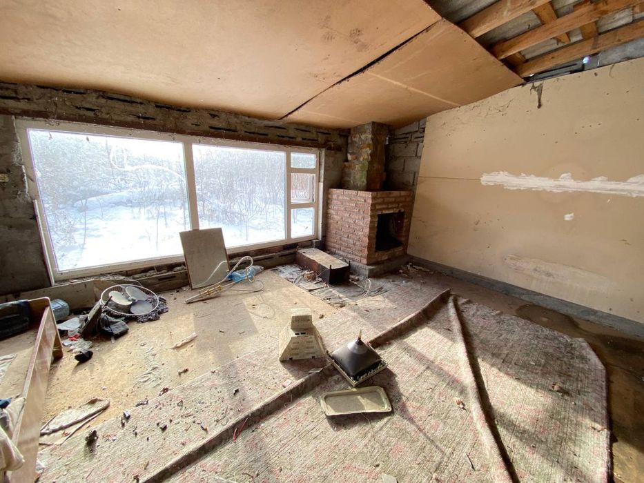 Продам будинок під ремонт