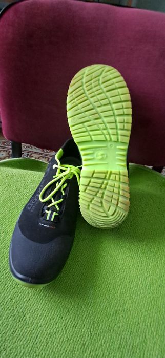 Робочі кросівки 47р Sixton