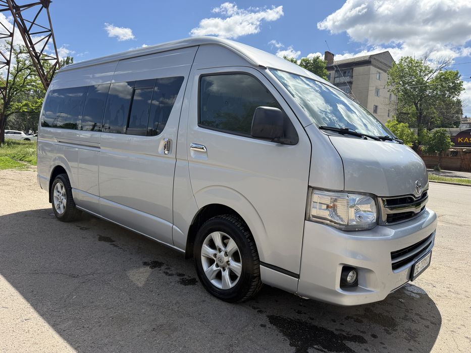 Toyota Hiace 2011 VIN JTFSX23P406107694 фото оголошення 2 з 8