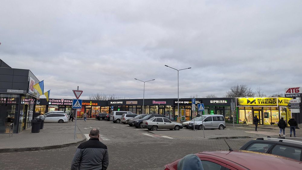 Оренда приміщення черняхів 30кв біля атб