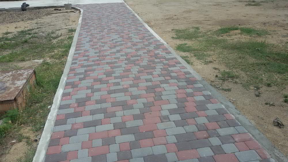 Тротуарна плитка від виробника. Продаж, доставка та укладання.