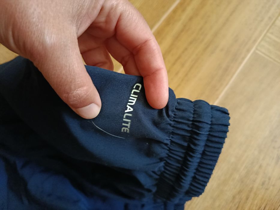 Calções adidas vintage em optimo estado