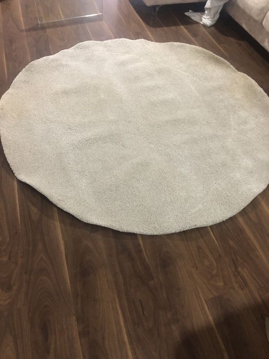 Tapete beje circular