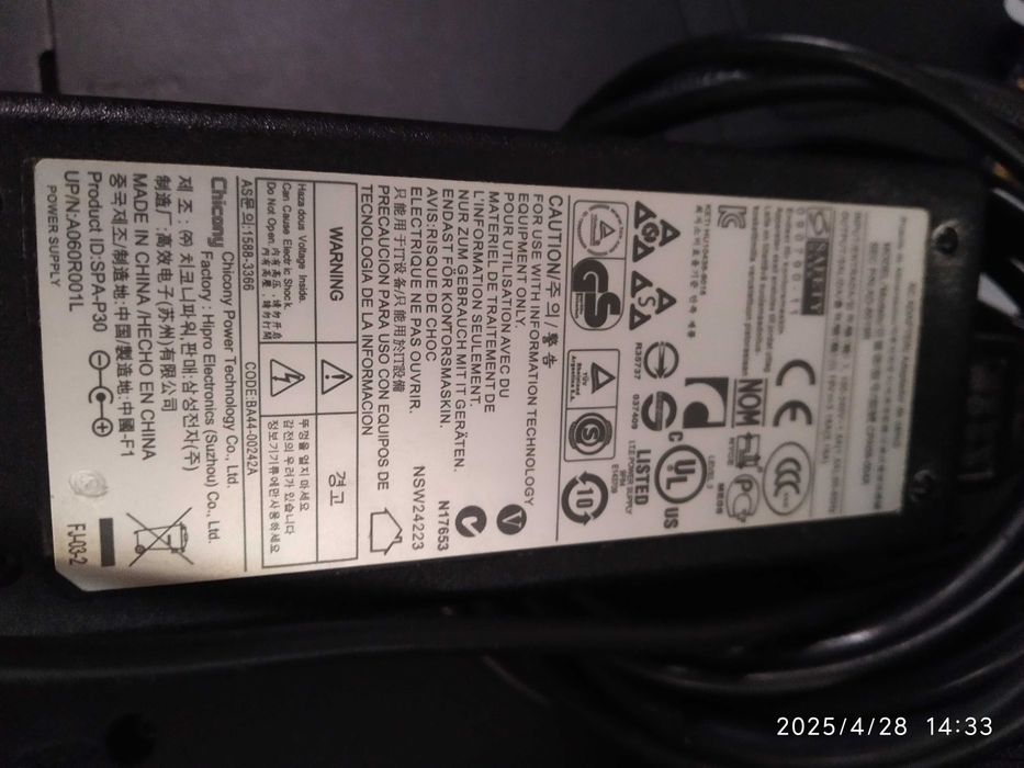 ноутбук SAMSUNG R 523