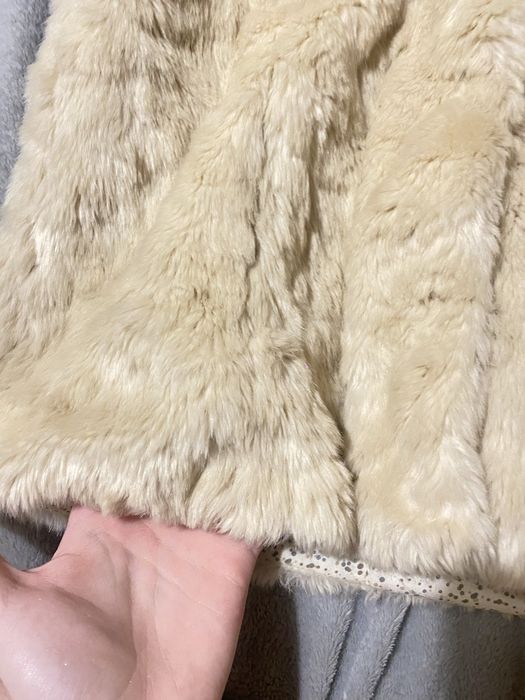 ZARA меховая желетка для девочки