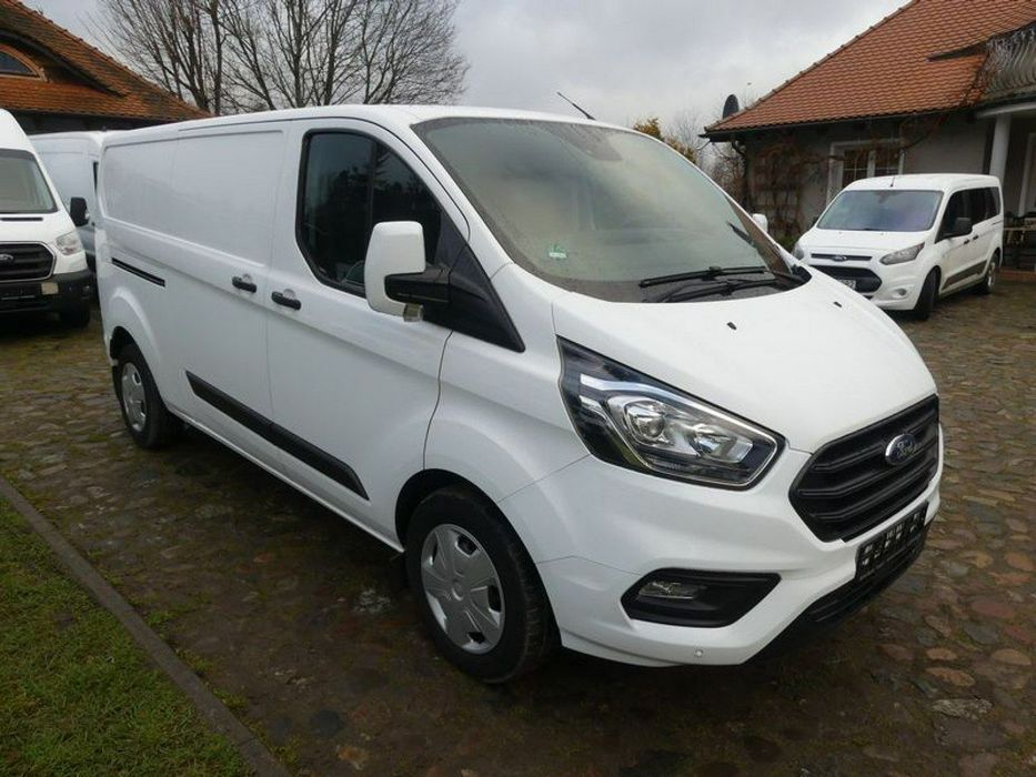 Ford Transit Custom  2,0 Tdci Automat , L2h1 , Bezwypadkowy , 2 x drzwi , Faktura VAT-23