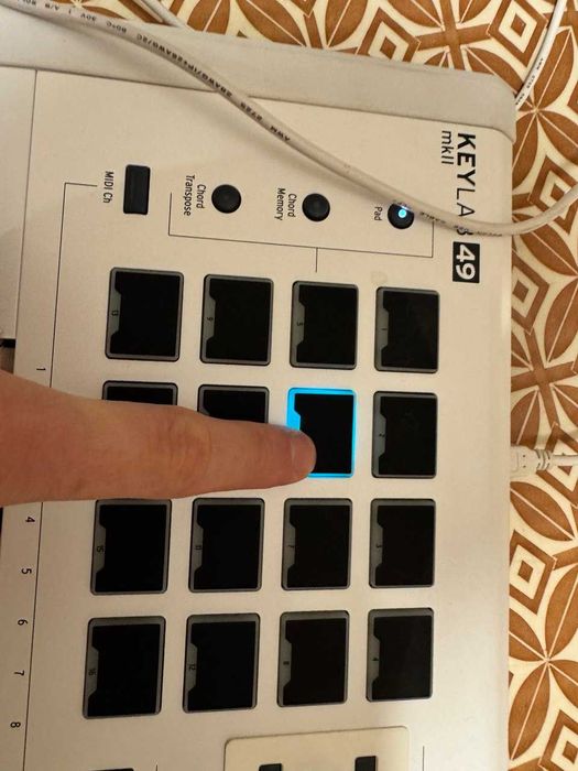 Arturia KeyLab 49 MkII - професійна MIDI-клавіатура