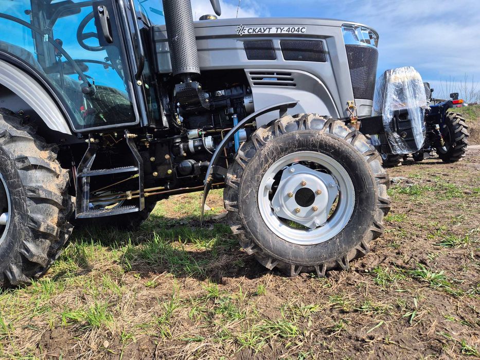 Трактор Скаут ТУ 404С доставка без предоплаты к дому