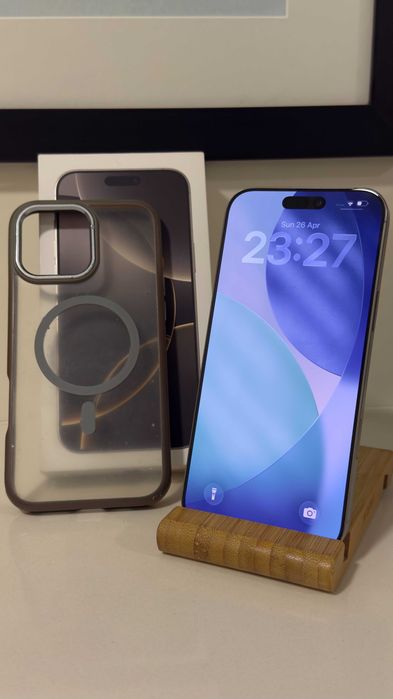 Apple iPhone 16 Pro Max 256GB 92% "cinza" + caixa original, cabo, capa e fatura