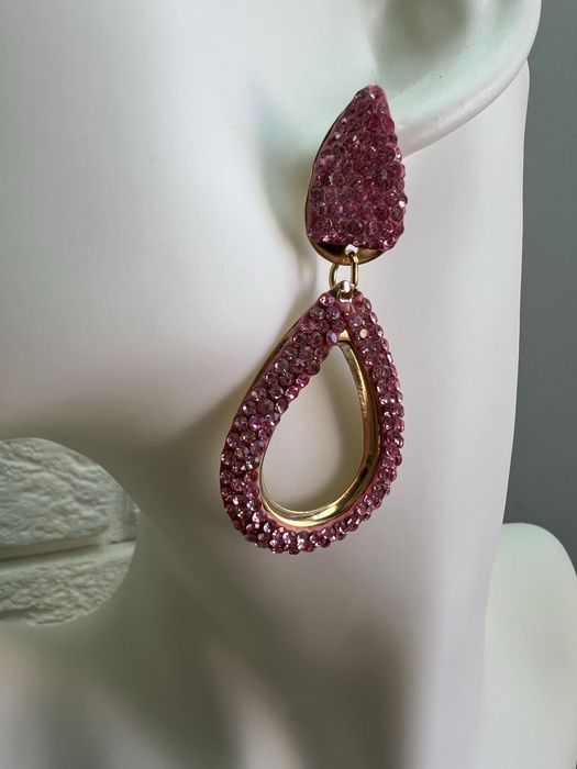 Nowe kolczyki (różowy diament)