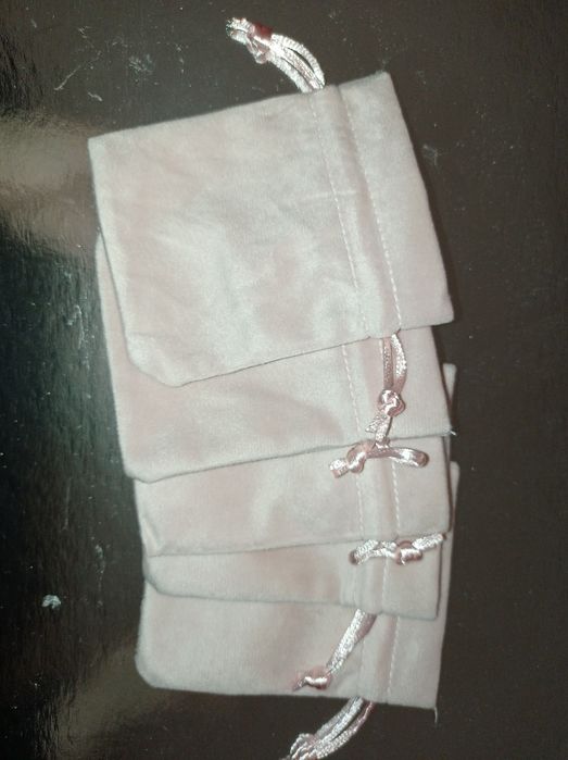 Оксамитові (бархатні) мішечки