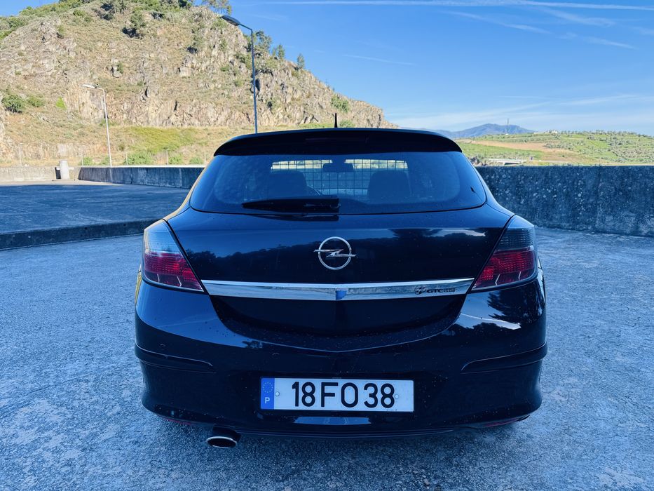 Opel Astra GTC 2008