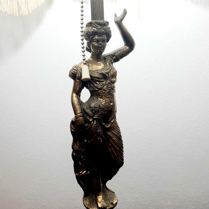 Candeeiro de chão estilo retro