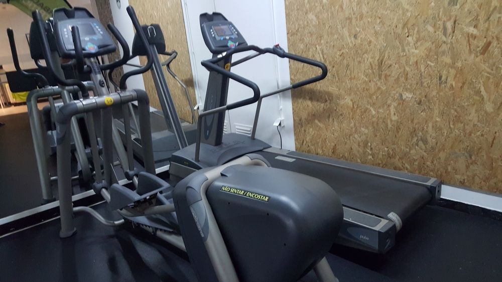 Elíptica de ginasio a funcionar corretamente430494665251891204
