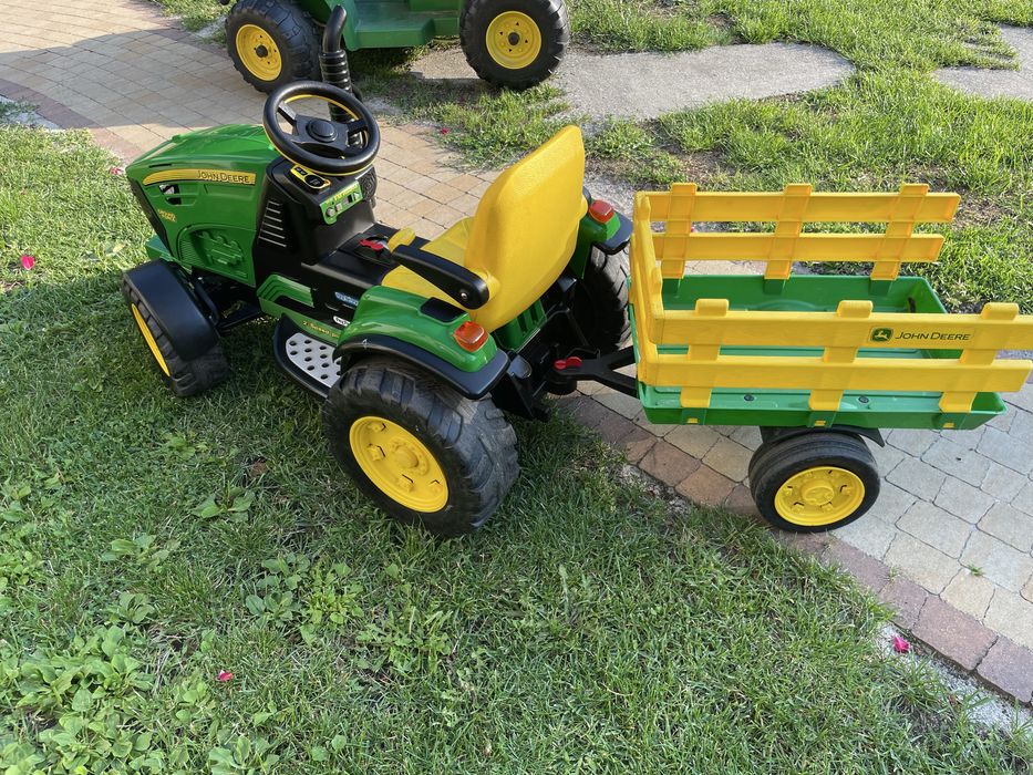 Peg perego john deer