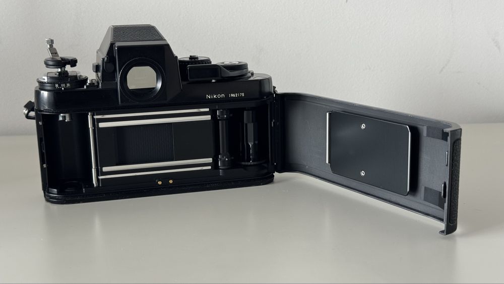 Nikon F3 hp COMO NOVA com lente e Motor