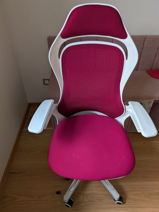 Стілець на коліщатках