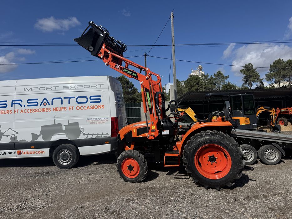 Trator Hinomoto NOVO com carregador E DECOMENTOS