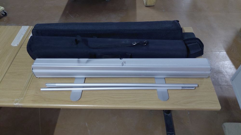Roll up 85x210cm, como novo