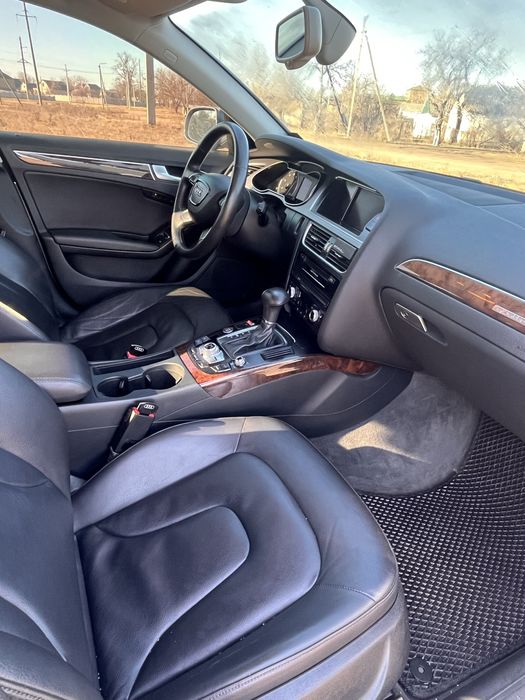 Продам Audi a4b8
