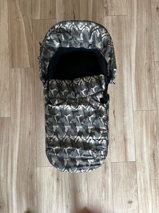 Wózek CYBEX Butterfly 2 w 1 (gondola + spacerówka), Snack trail nowy GRATIS