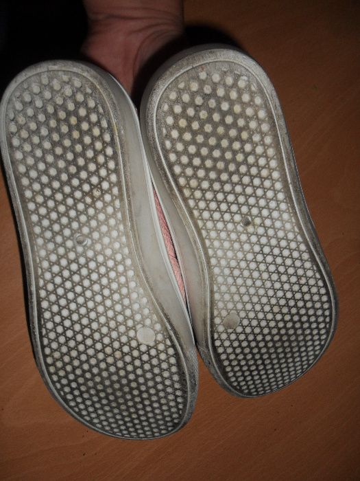 Sapatilhas tamanho 33-34 oferta de portes de envio