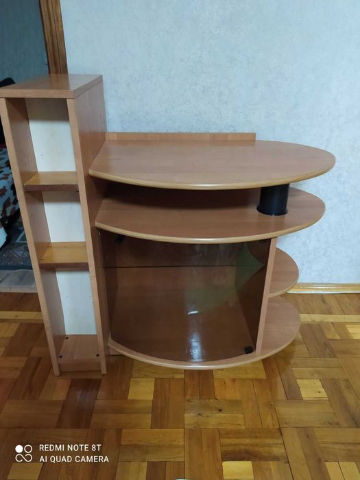 Продам тумбу под телевизор