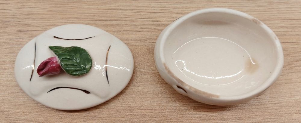 Pojemnik ceramiczny na biżuterię