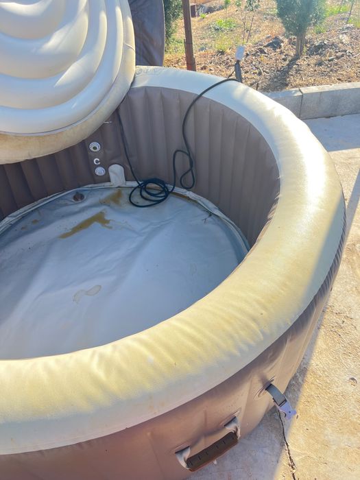 Jacuzzi/SPA INTEX Bege