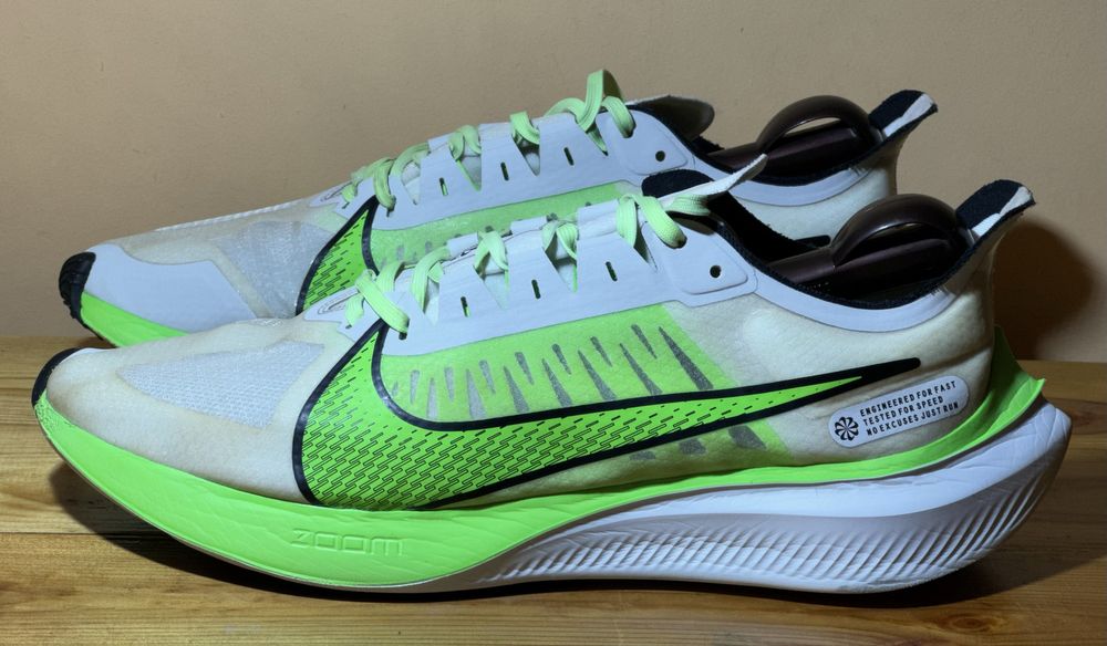 Кросівки Nike Zoom Gravity. Розмір 46(30)