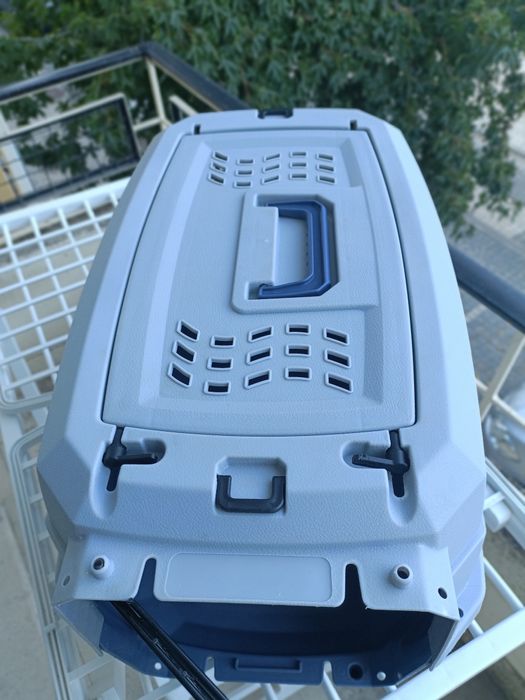 Caixa transportadora para cão pequeno / gato