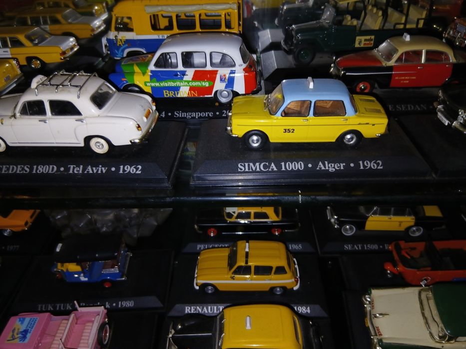 Coleção 50 Taxis escala 1,43  por 275 €