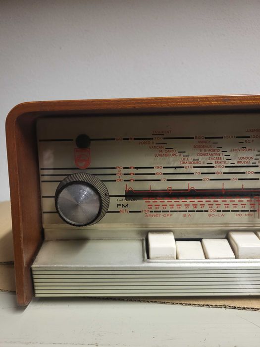 Rádio de Madeira Vintage - Philips A5X83A