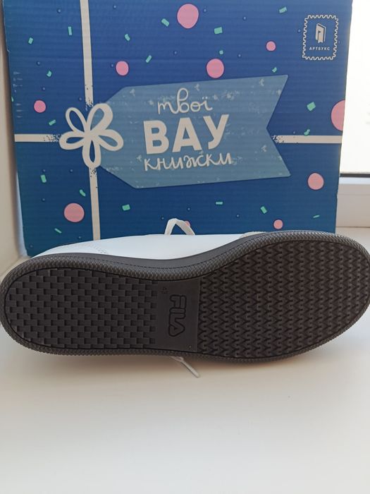 Кросівки чоловічі фірма FILA оригінал, розміри 44, 43.