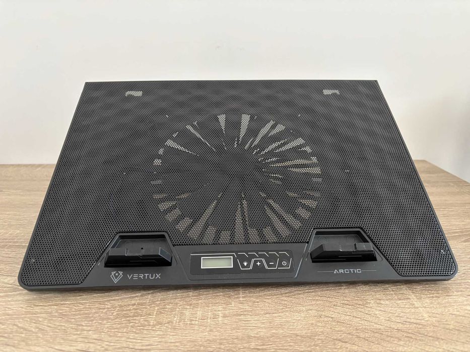 Охолоджуюча підставка для ноутбука 17" Vertux Arctic з підсвіткою