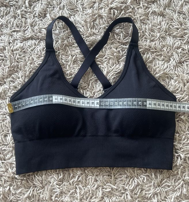 Спортивний топ з чашками розміру M-L