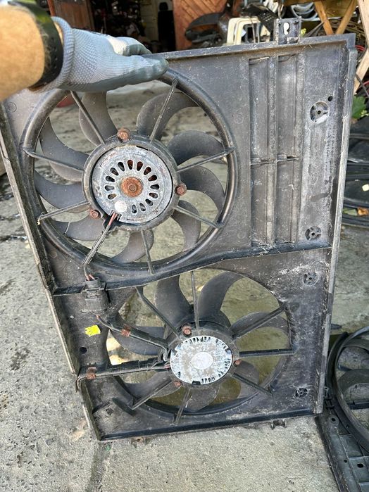 Дифузор вентилятор кондиціонера охолодження Volkswagen Caddy touran