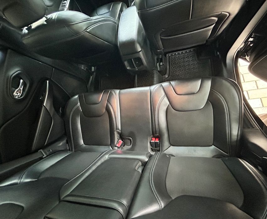 Jeep Cherokee 2018 рік