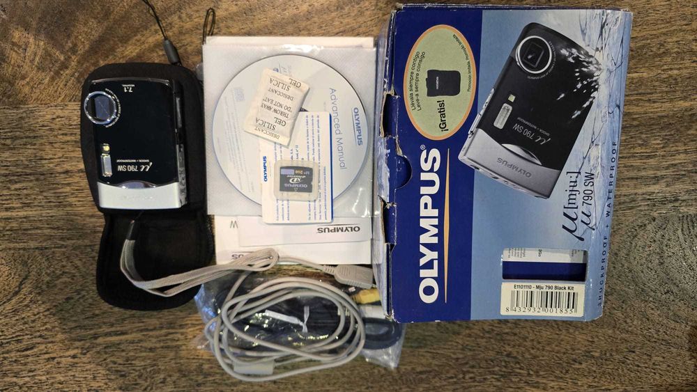 Maquina olympus stylus 790 sw