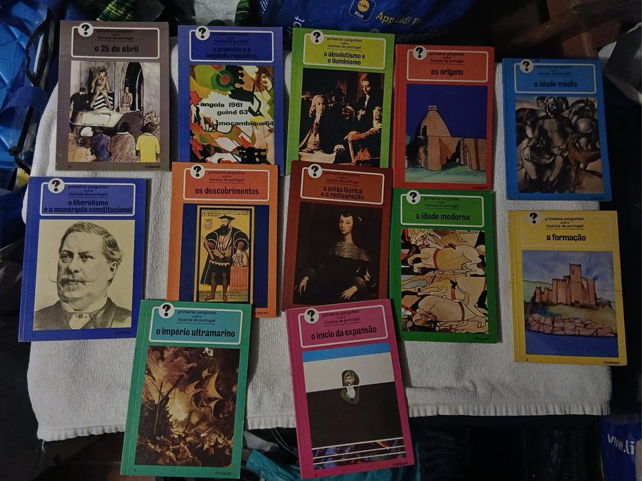 Coleção Antiga Primeiras Perguntas sobre História  de Portugal