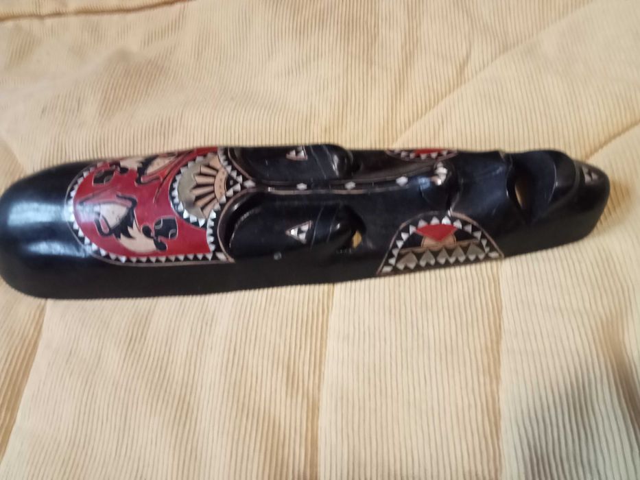 Máscara artesanal africana