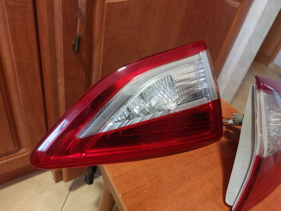 Ford Kuga mk2 Lampy tylne klapy bagażnika