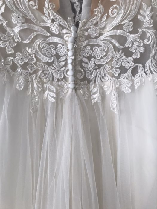 Suknia ślubna 38/40 ivory