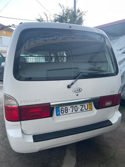 Carrinha Kia Pregio
