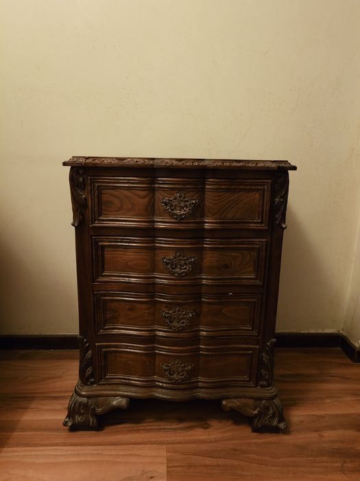 Mesas de cabeceira estilo D José