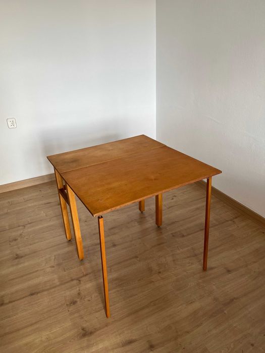 Stół składany, ręczna robota, używany w dobrym stanie