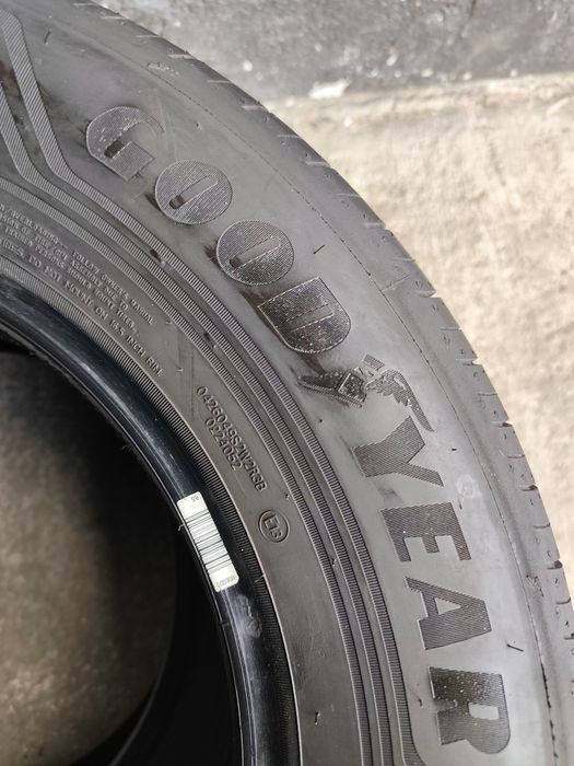 Pneus 215/65r16 Good Year Efficient Grip 2 SUV com 75% piso