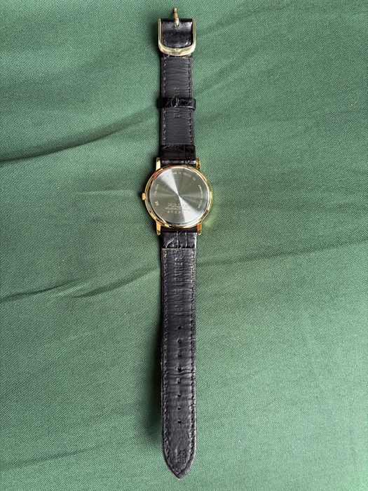 Relógio Pulsar Quartz Vintage Dourado – Movimento Japonês V732 | Calendário